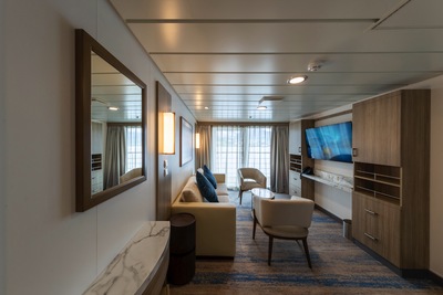 AE Expeditions, Greg Mortimer - Captain's Suite 2.jpg
